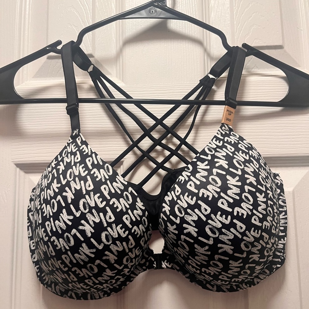 NWT VS bra!!!